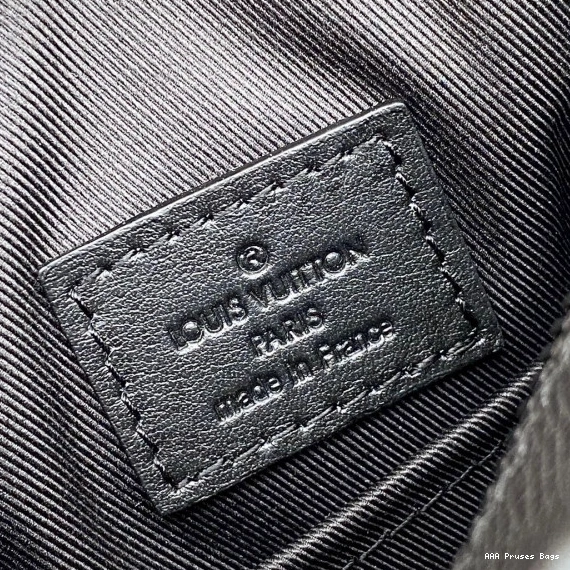 AAA Pruses Bags VUITTON BAG LOUIS MESSEANGER 0816
